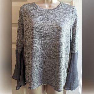 Bar III Silver Gray T-shirt with Floaty Long Bell Sleeves